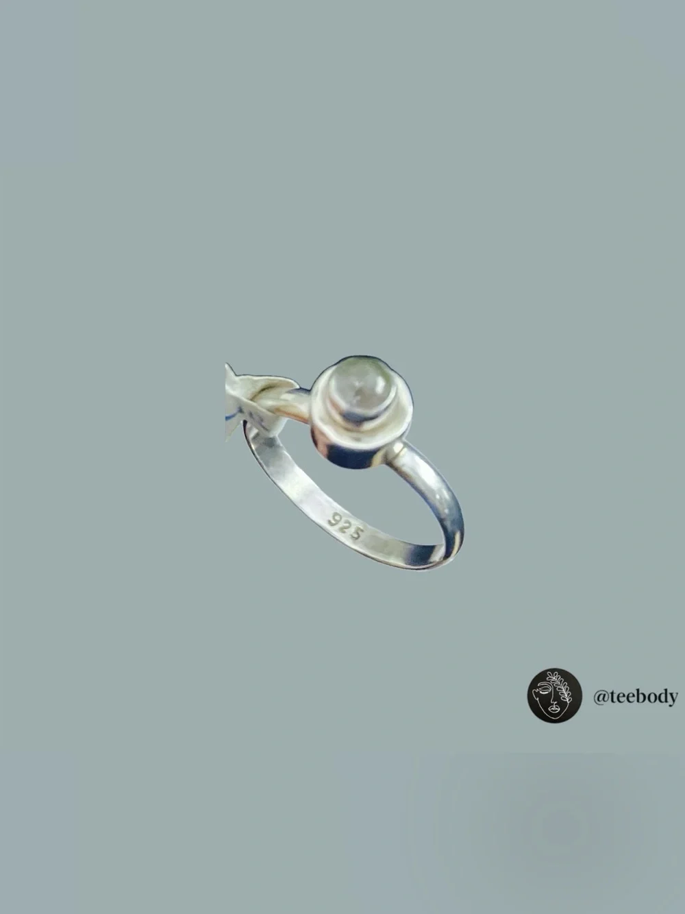 Vintage Y2K Sterling Silver Moonstone Bezel Ring Size 5.5 NWT